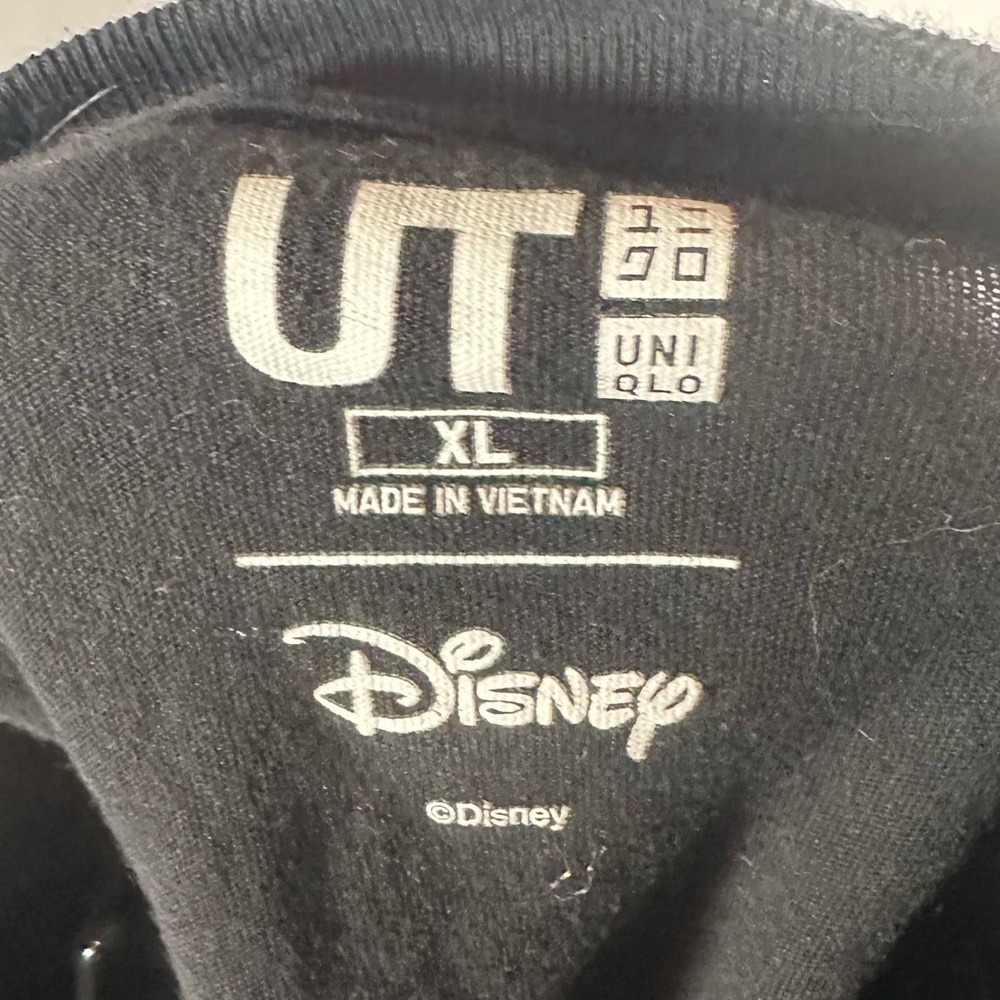 Uniqlo X Disney Gold Mickey Black XL T-shirt - Picture 3 of 4